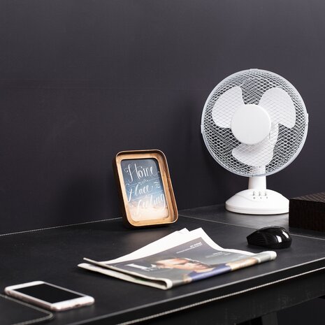 Tristar VE-5923 Tafelventilator wit op tafel